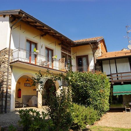 Casa Patrone Hotel Nebbiuno Exterior photo